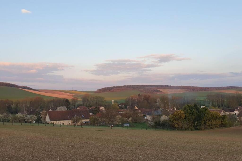 Villa Le Bellevue A 1 H 30 De Paris Et 20 Km De Troyes Estissac Exterior foto